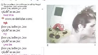 Młoda brunetka w pończochach pieprzy się w dupę nagie dojrzałe mamuśki z nowym chłopakiem
