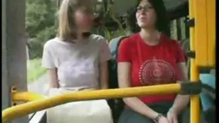 Brunetka w garniturze masturbuje się solo na kamery dojrzałe mamuśki filmy